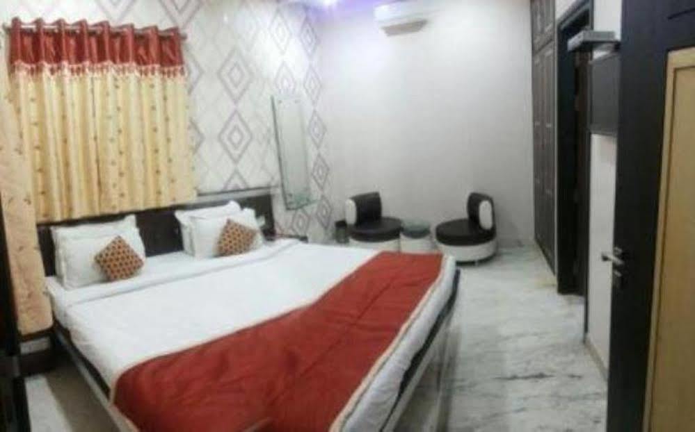 Star Hotel Агра Экстерьер фото