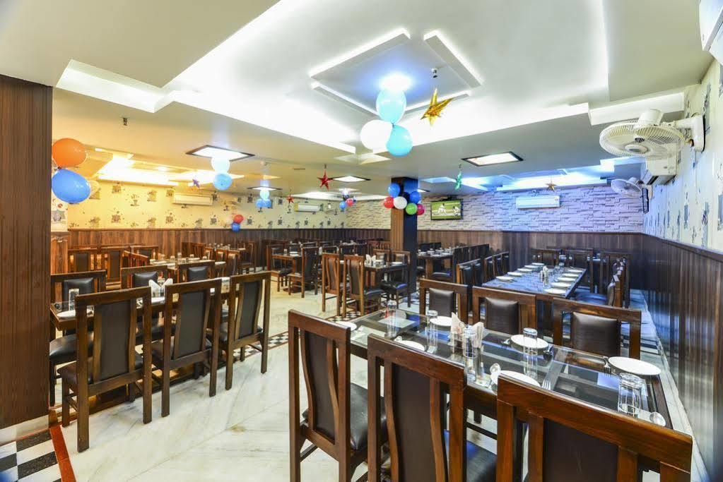 Star Hotel Агра Экстерьер фото